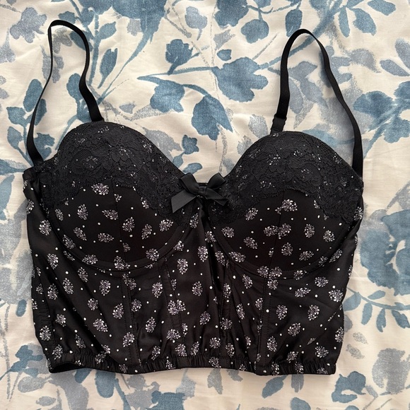 Guess Other - NWOT Guess Black and White Floral Patterned Bra